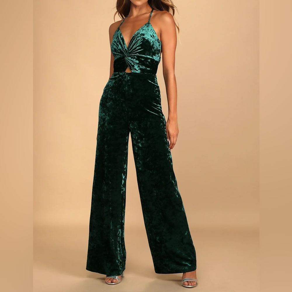 NWT VELVET JUMPSUIT SIZE L
